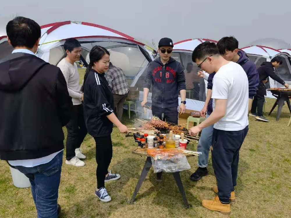 創(chuàng)京檢測團建滴水湖燒烤-重視企業(yè)發(fā)展，更重視團隊凝聚力！